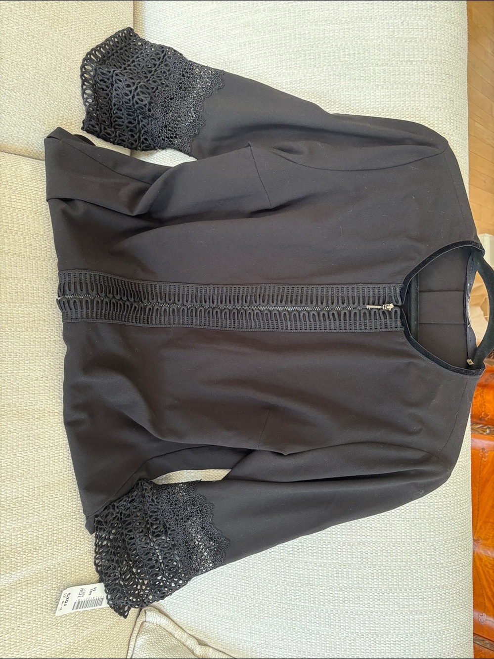 NWT T Tahari Black Zip Front Shirt Jacket Crochet Lace Cuffs Size M